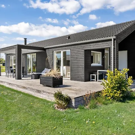 Holiday home Lovely In With Wifi *